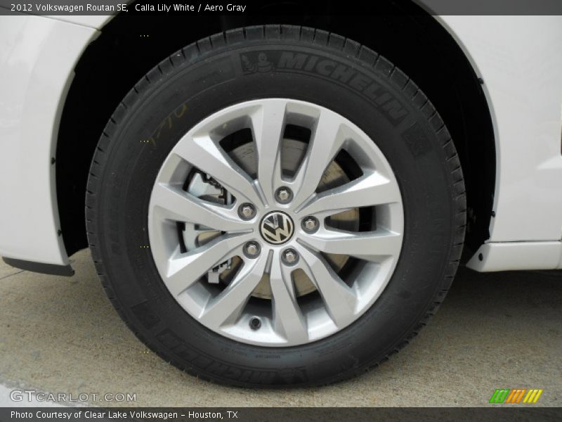 Calla Lily White / Aero Gray 2012 Volkswagen Routan SE