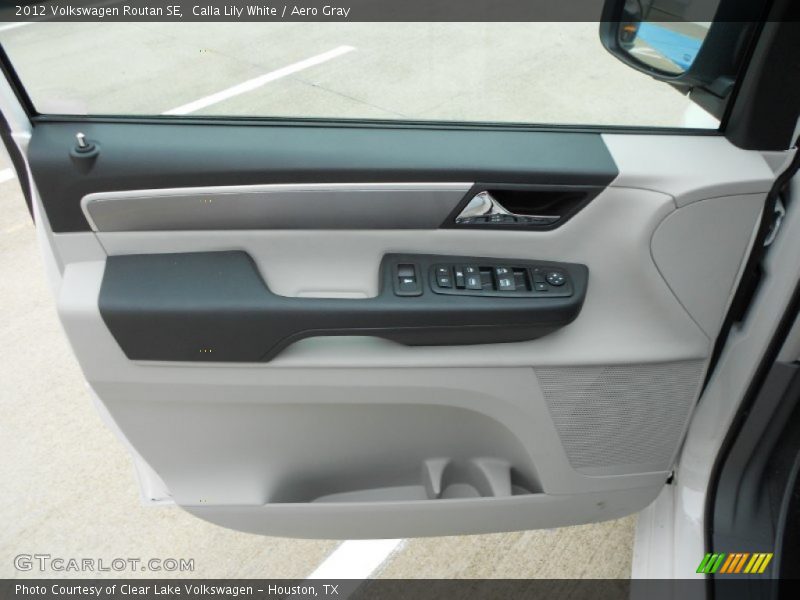 Calla Lily White / Aero Gray 2012 Volkswagen Routan SE