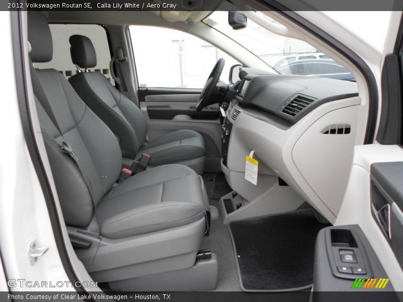 Calla Lily White / Aero Gray 2012 Volkswagen Routan SE