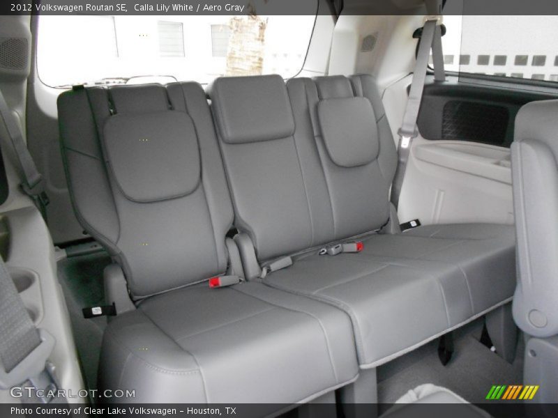 Calla Lily White / Aero Gray 2012 Volkswagen Routan SE