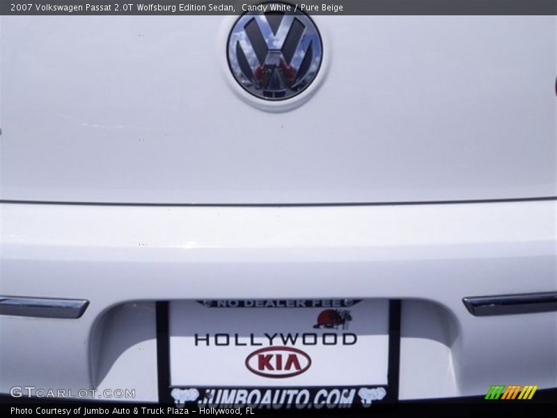 Candy White / Pure Beige 2007 Volkswagen Passat 2.0T Wolfsburg Edition Sedan