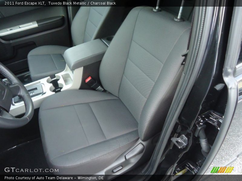Tuxedo Black Metallic / Charcoal Black 2011 Ford Escape XLT