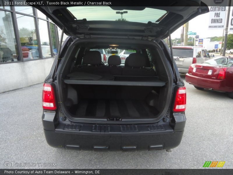 Tuxedo Black Metallic / Charcoal Black 2011 Ford Escape XLT