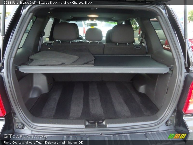Tuxedo Black Metallic / Charcoal Black 2011 Ford Escape XLT
