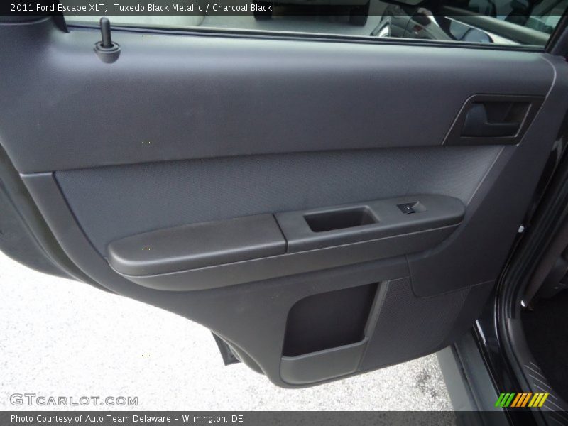 Tuxedo Black Metallic / Charcoal Black 2011 Ford Escape XLT