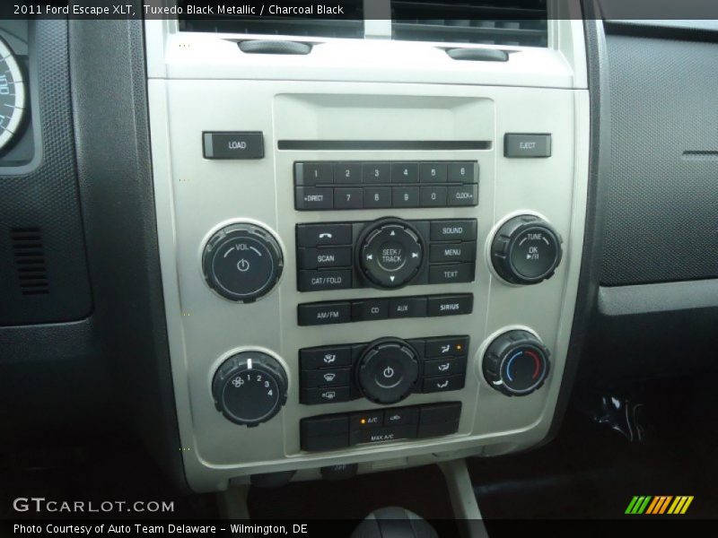 Tuxedo Black Metallic / Charcoal Black 2011 Ford Escape XLT