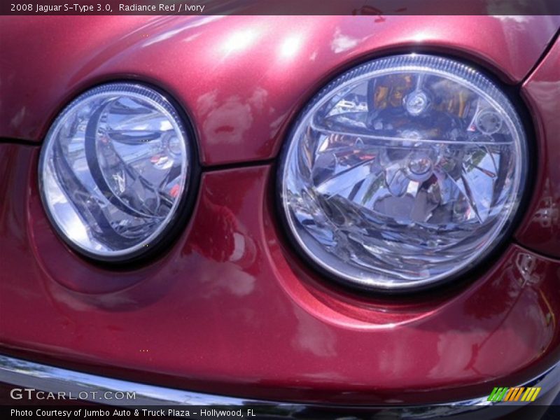 Radiance Red / Ivory 2008 Jaguar S-Type 3.0