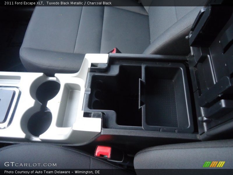 Tuxedo Black Metallic / Charcoal Black 2011 Ford Escape XLT