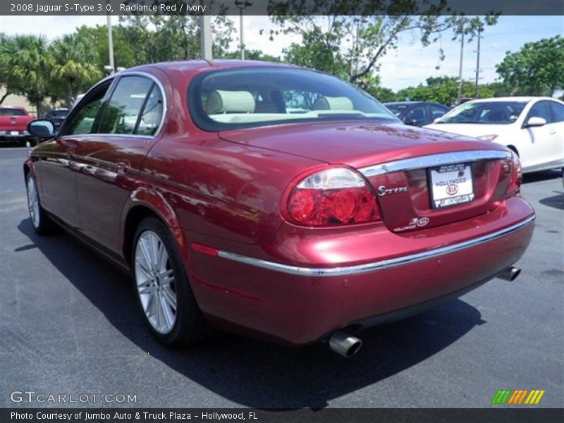 Radiance Red / Ivory 2008 Jaguar S-Type 3.0