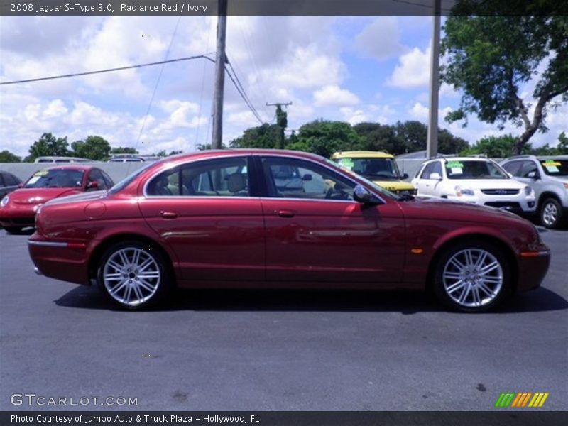 Radiance Red / Ivory 2008 Jaguar S-Type 3.0