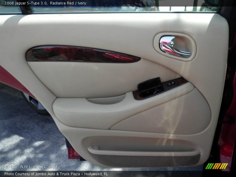 Radiance Red / Ivory 2008 Jaguar S-Type 3.0