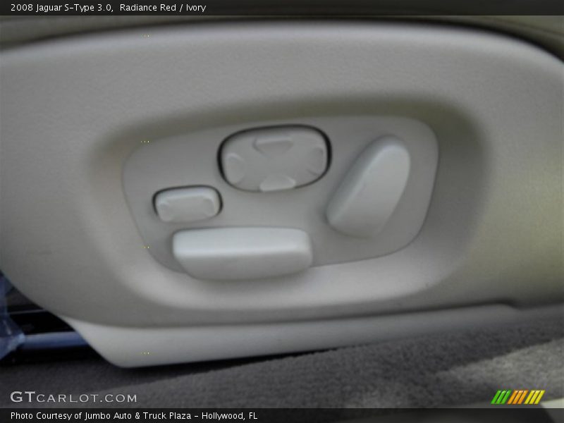 Radiance Red / Ivory 2008 Jaguar S-Type 3.0