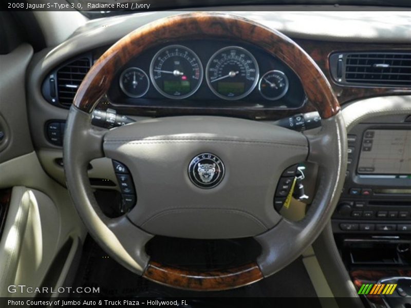 Radiance Red / Ivory 2008 Jaguar S-Type 3.0