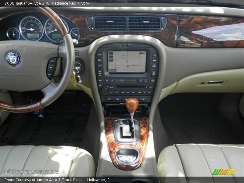 Radiance Red / Ivory 2008 Jaguar S-Type 3.0