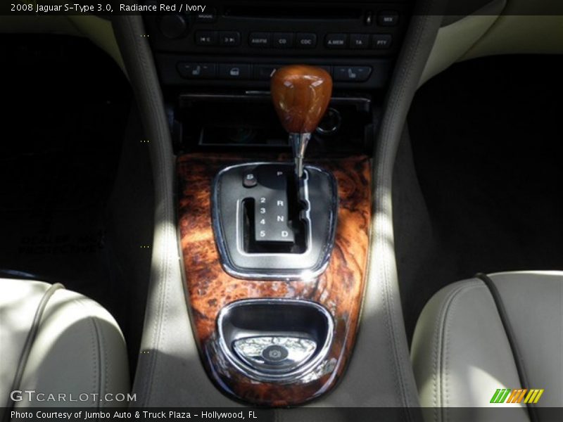 Radiance Red / Ivory 2008 Jaguar S-Type 3.0