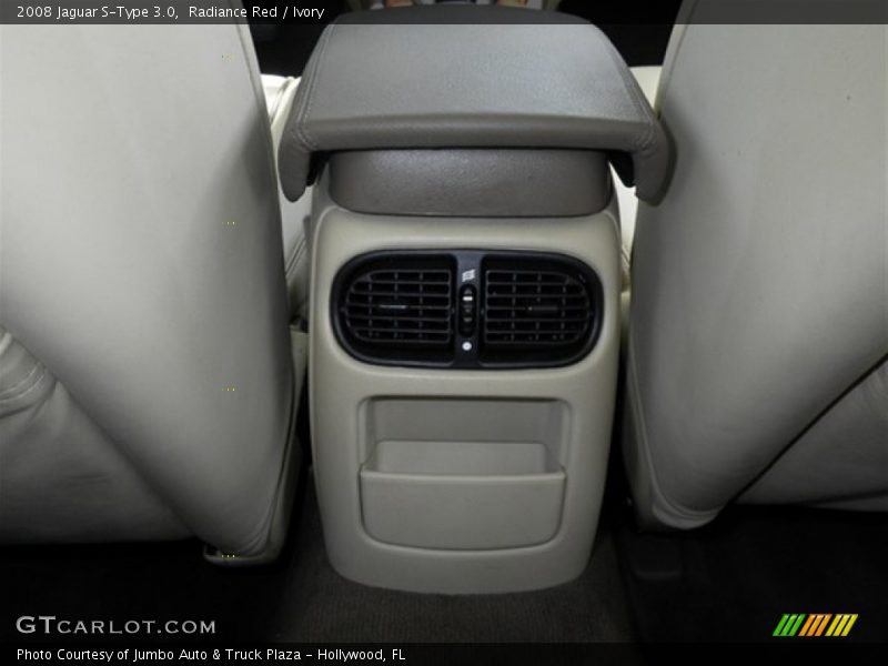 Radiance Red / Ivory 2008 Jaguar S-Type 3.0