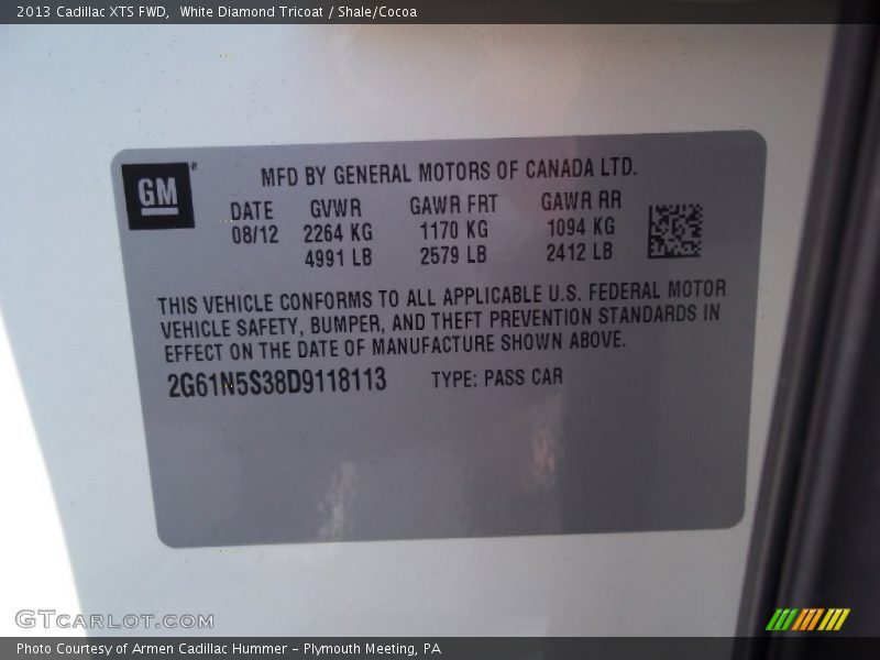 White Diamond Tricoat / Shale/Cocoa 2013 Cadillac XTS FWD