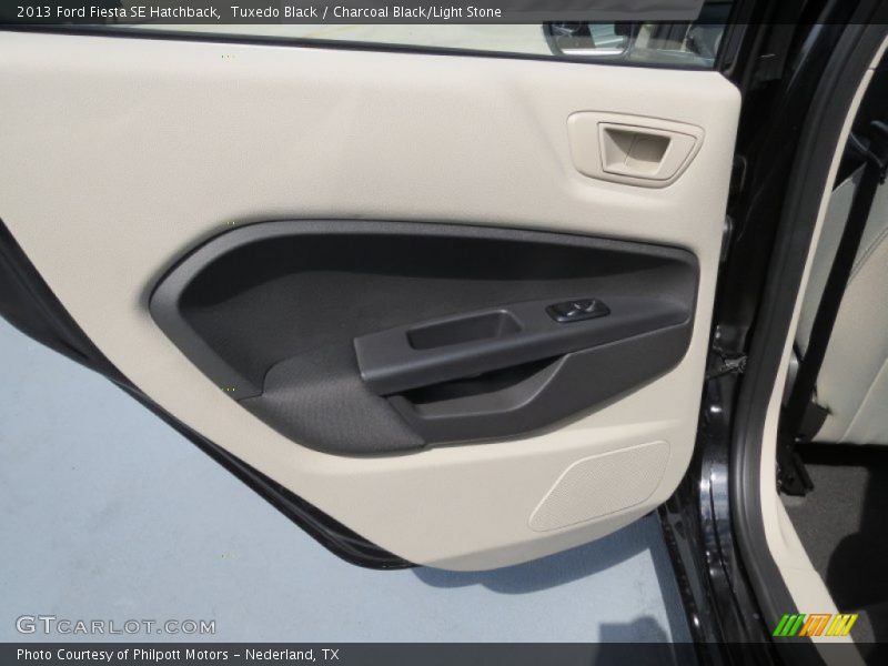 Tuxedo Black / Charcoal Black/Light Stone 2013 Ford Fiesta SE Hatchback