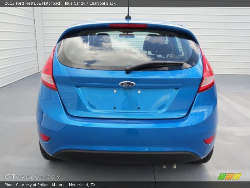 Blue Candy / Charcoal Black 2013 Ford Fiesta SE Hatchback