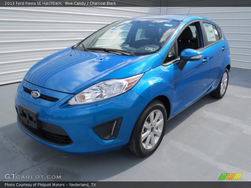 Blue Candy / Charcoal Black 2013 Ford Fiesta SE Hatchback