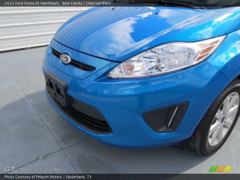 Blue Candy / Charcoal Black 2013 Ford Fiesta SE Hatchback
