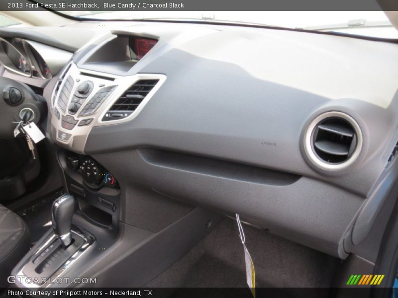 Blue Candy / Charcoal Black 2013 Ford Fiesta SE Hatchback