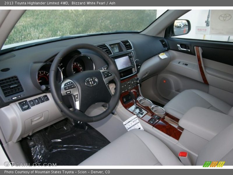 Blizzard White Pearl / Ash 2013 Toyota Highlander Limited 4WD