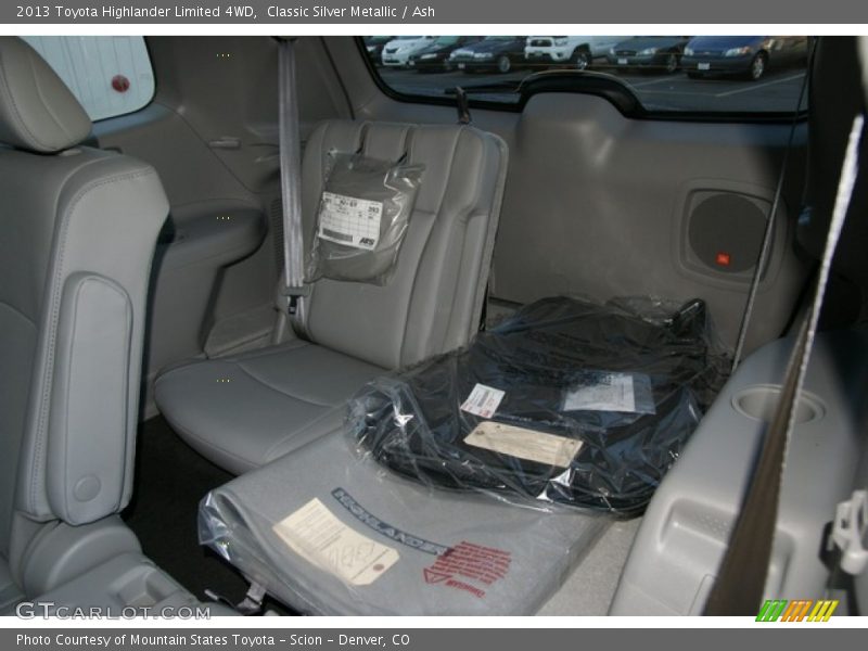 Classic Silver Metallic / Ash 2013 Toyota Highlander Limited 4WD