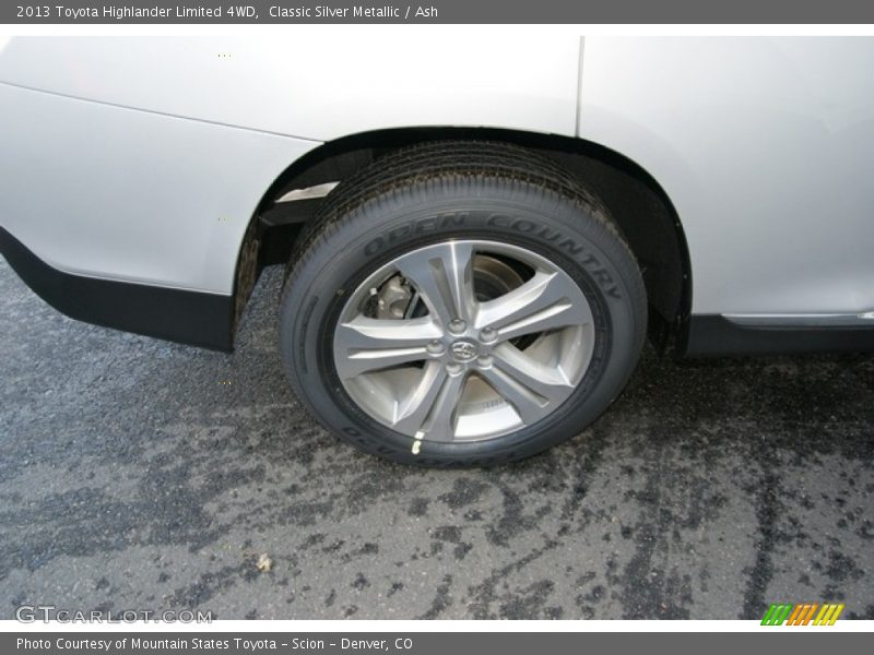 Classic Silver Metallic / Ash 2013 Toyota Highlander Limited 4WD