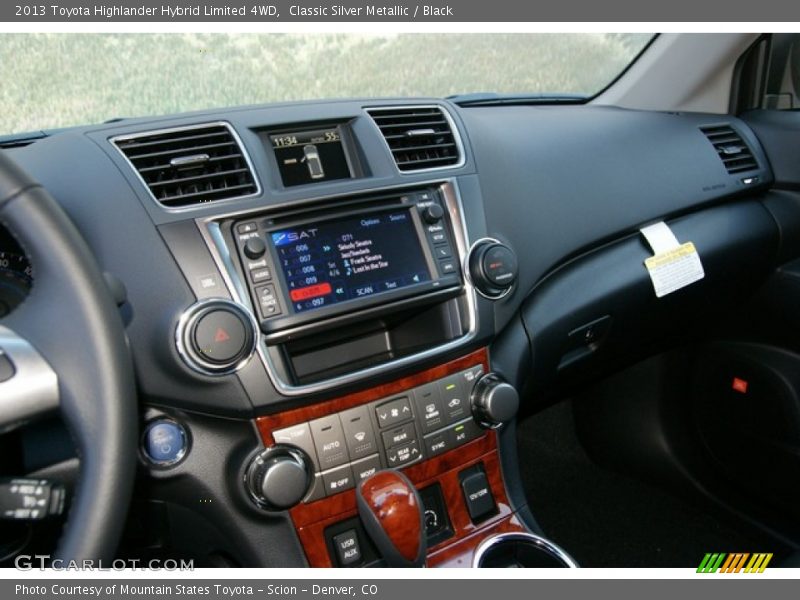 Classic Silver Metallic / Black 2013 Toyota Highlander Hybrid Limited 4WD
