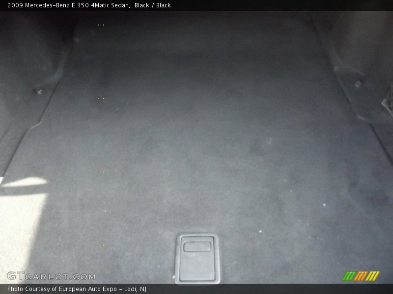 Black / Black 2009 Mercedes-Benz E 350 4Matic Sedan