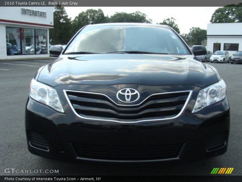 Black / Ash Gray 2010 Toyota Camry LE