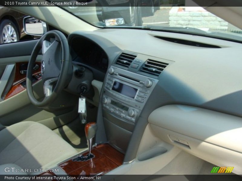 Spruce Mica / Bisque 2010 Toyota Camry XLE
