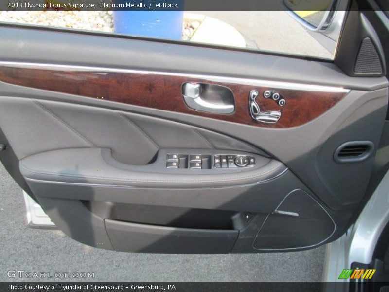 Platinum Metallic / Jet Black 2013 Hyundai Equus Signature