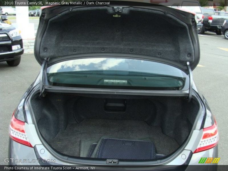 Magnetic Gray Metallic / Dark Charcoal 2010 Toyota Camry SE
