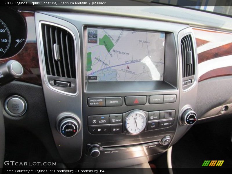 Navigation of 2013 Equus Signature
