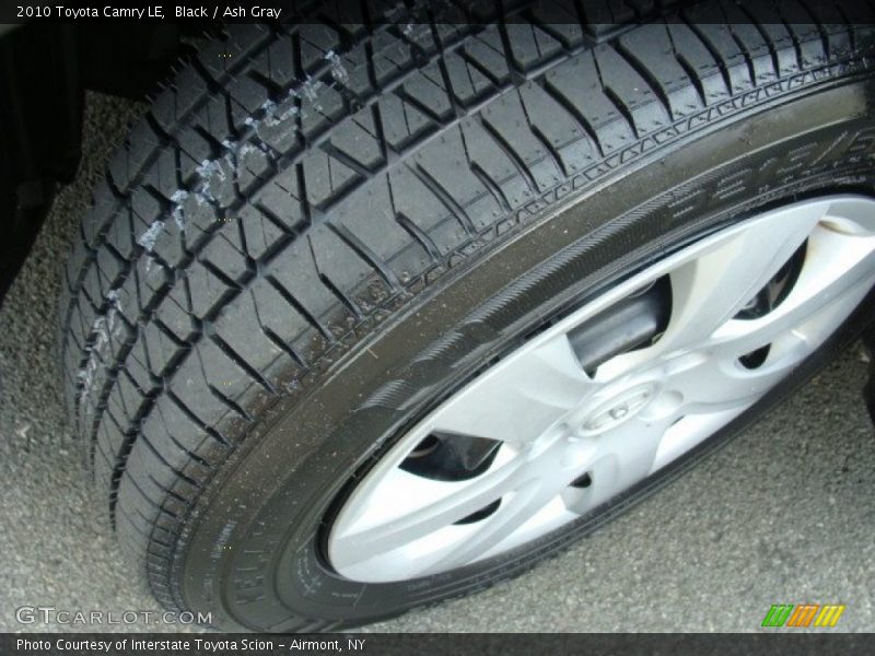 Black / Ash Gray 2010 Toyota Camry LE