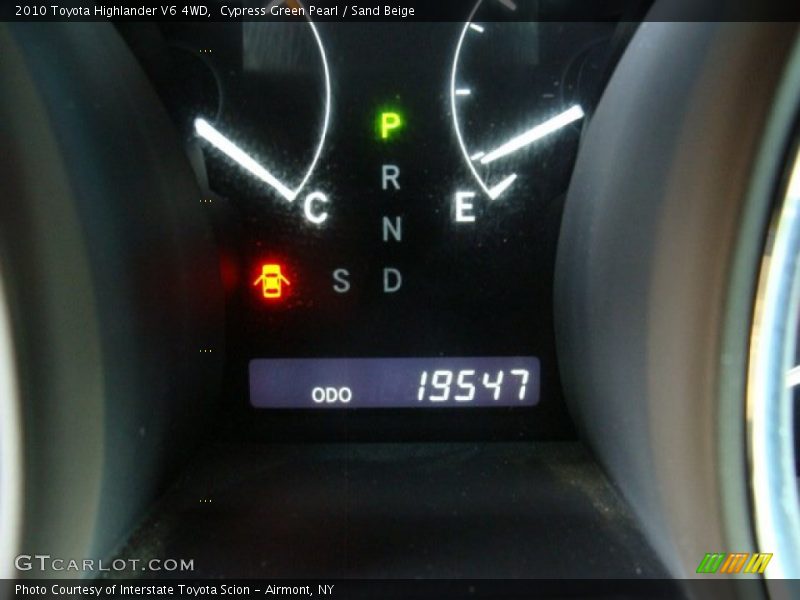 Cypress Green Pearl / Sand Beige 2010 Toyota Highlander V6 4WD