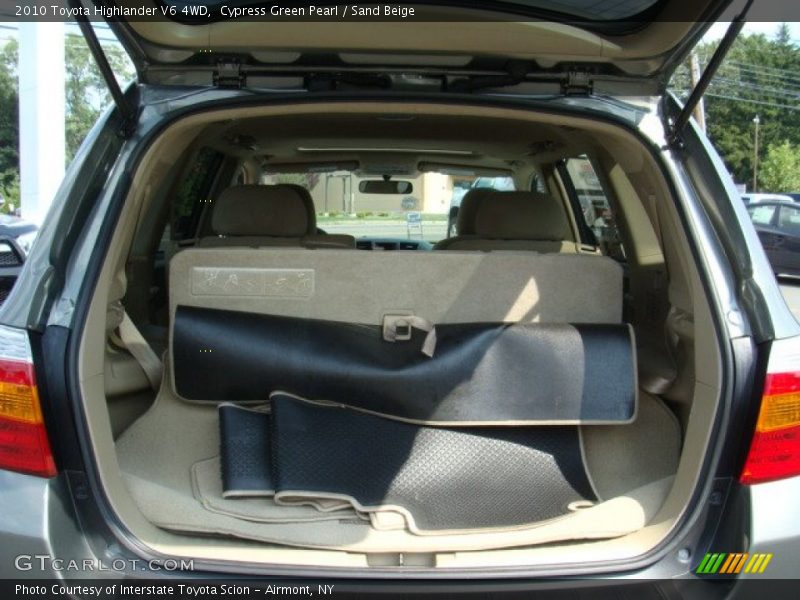 Cypress Green Pearl / Sand Beige 2010 Toyota Highlander V6 4WD