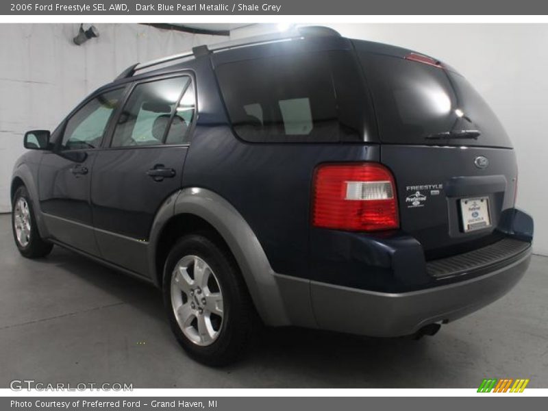 Dark Blue Pearl Metallic / Shale Grey 2006 Ford Freestyle SEL AWD