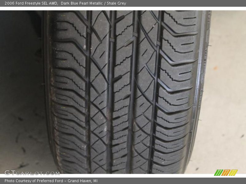 Dark Blue Pearl Metallic / Shale Grey 2006 Ford Freestyle SEL AWD