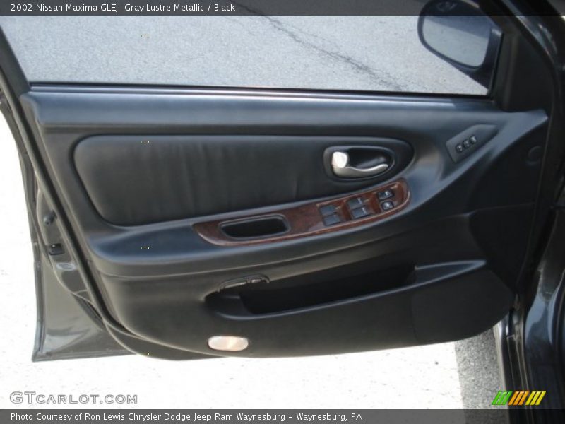Gray Lustre Metallic / Black 2002 Nissan Maxima GLE