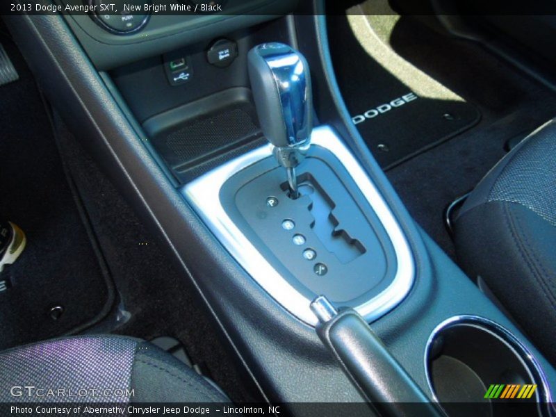 New Bright White / Black 2013 Dodge Avenger SXT