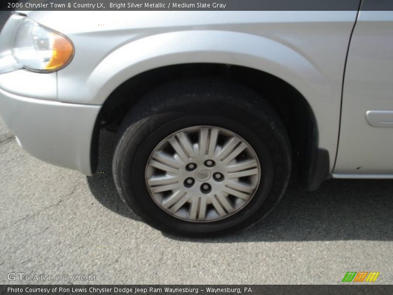 Bright Silver Metallic / Medium Slate Gray 2006 Chrysler Town & Country LX