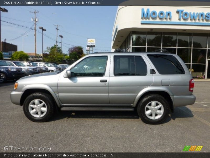 Sierra Silver Metallic / Charcoal 2001 Nissan Pathfinder LE 4x4