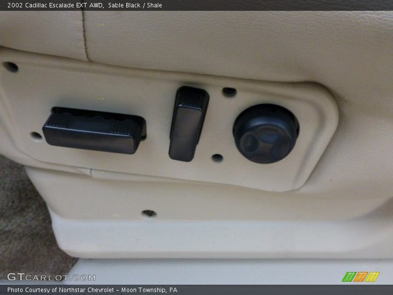 Sable Black / Shale 2002 Cadillac Escalade EXT AWD