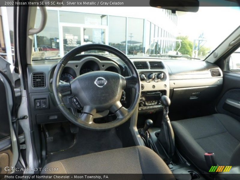 Silver Ice Metallic / Gray Celadon 2002 Nissan Xterra SE V6 SC 4x4