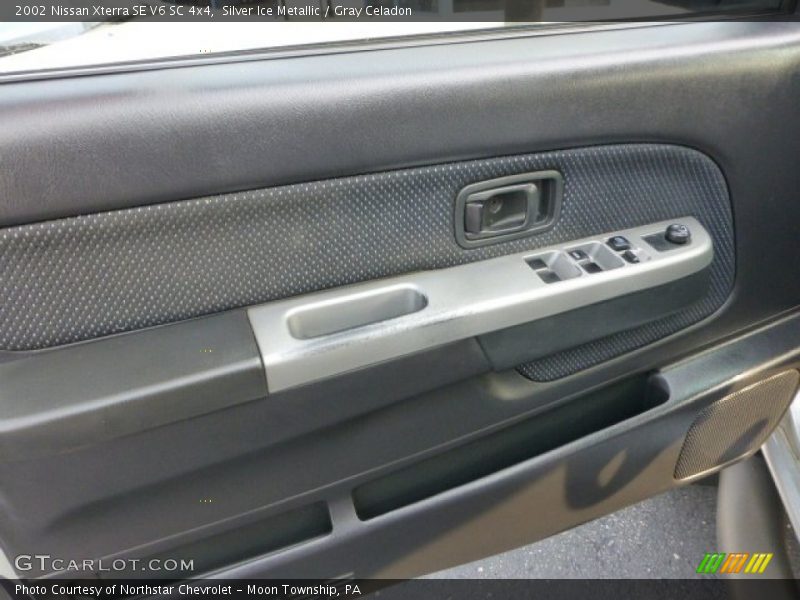 Silver Ice Metallic / Gray Celadon 2002 Nissan Xterra SE V6 SC 4x4