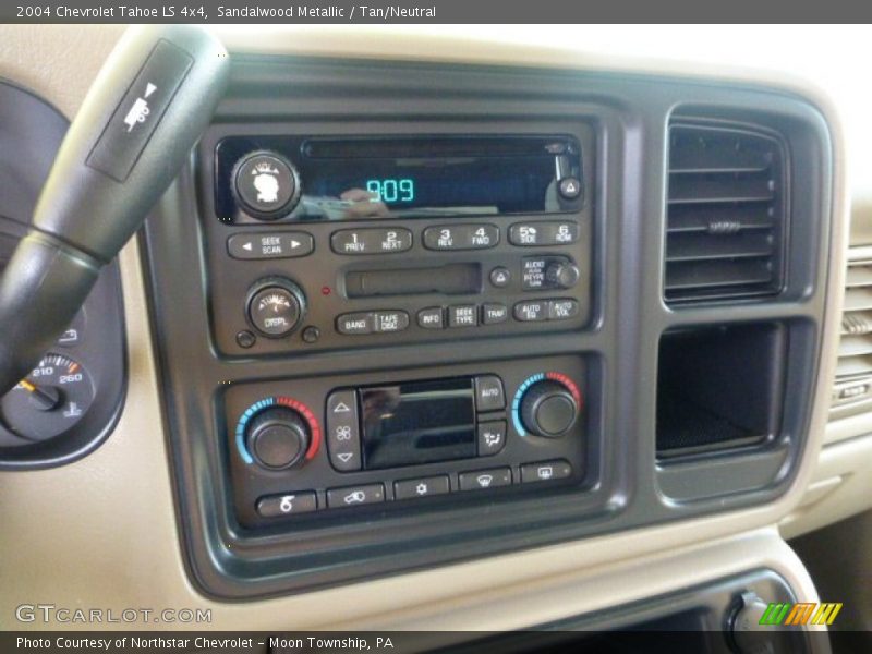 Sandalwood Metallic / Tan/Neutral 2004 Chevrolet Tahoe LS 4x4
