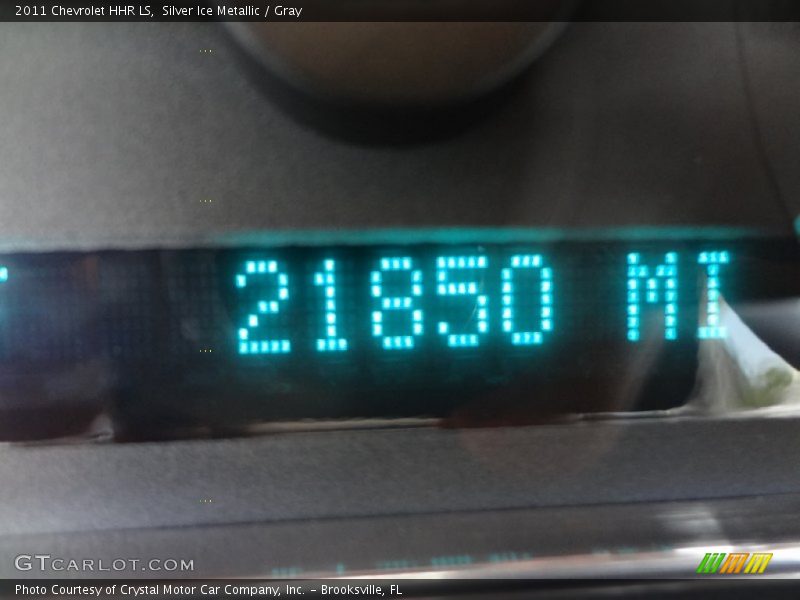 Silver Ice Metallic / Gray 2011 Chevrolet HHR LS